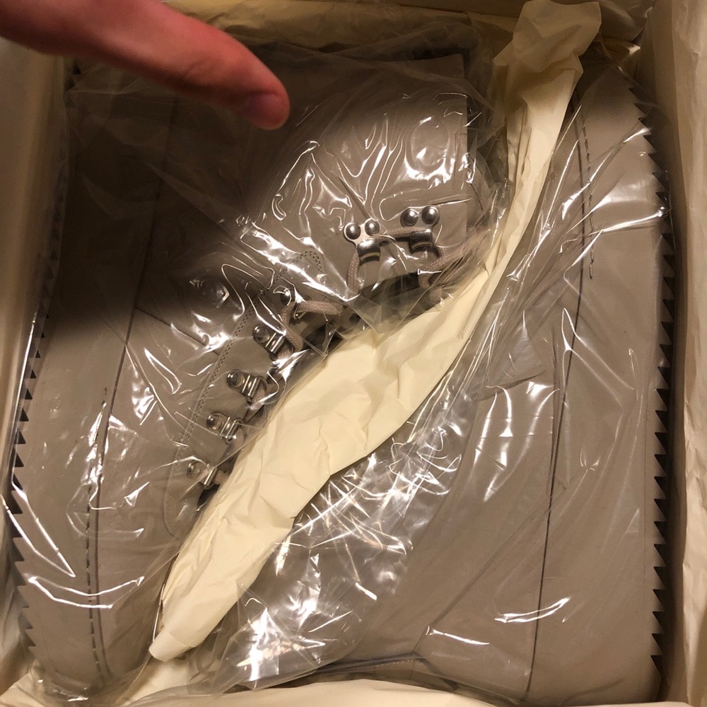 Fear Of God Hiking Sneakers Perla Nabuka